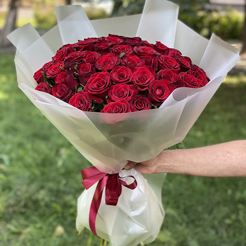 квіти та подарунки на 8 Березня в категорії 51 Троянда | «Стрий Роза»